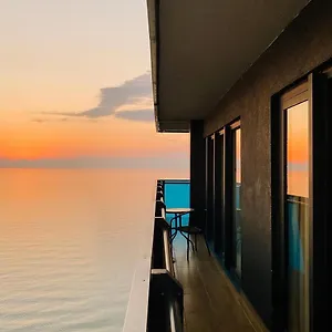 Orbi Sea View Отель Батуми